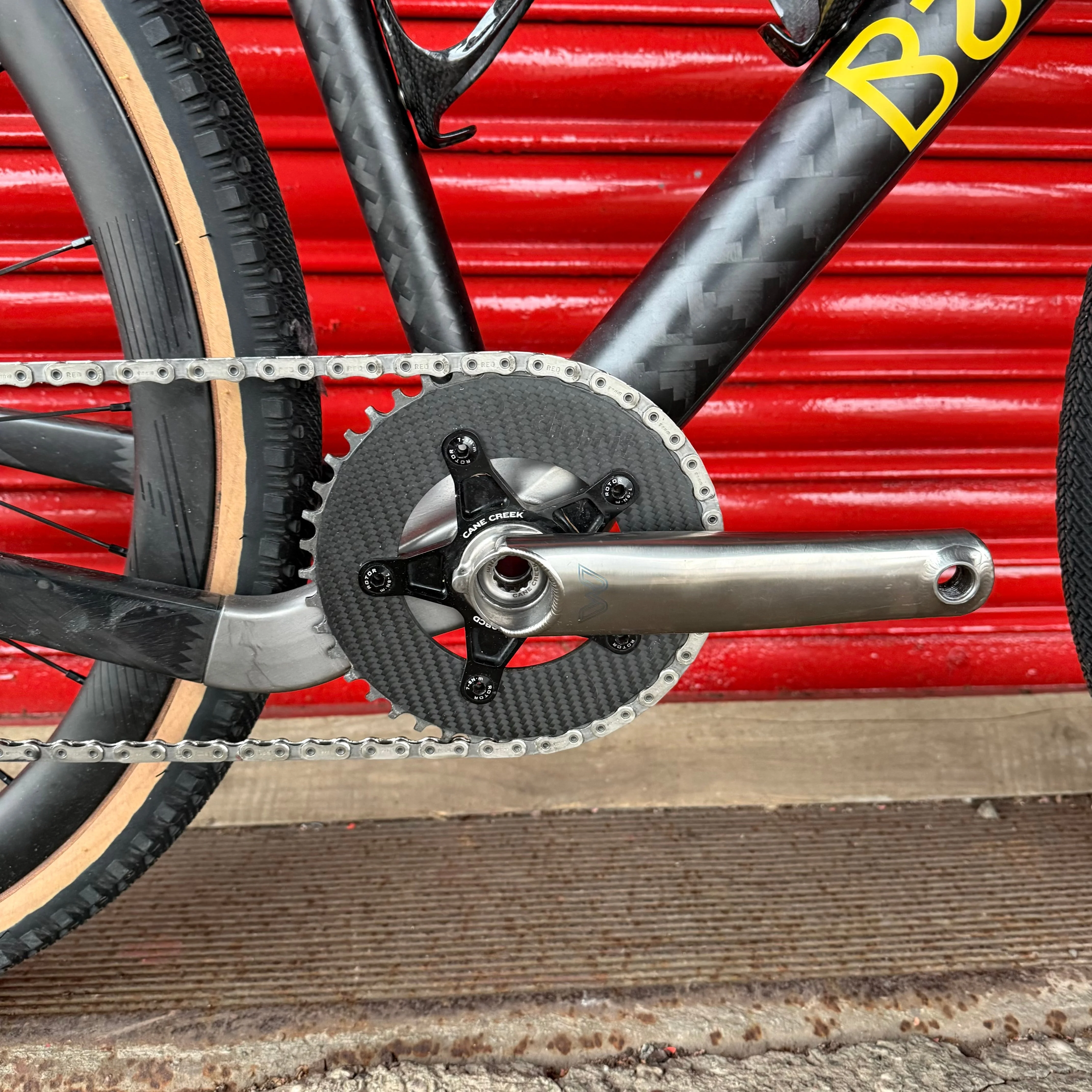 Bastion Crossroad SRAM Red AXS Cane Creek Carbon Disc Gravel Road 2024 - Image 17