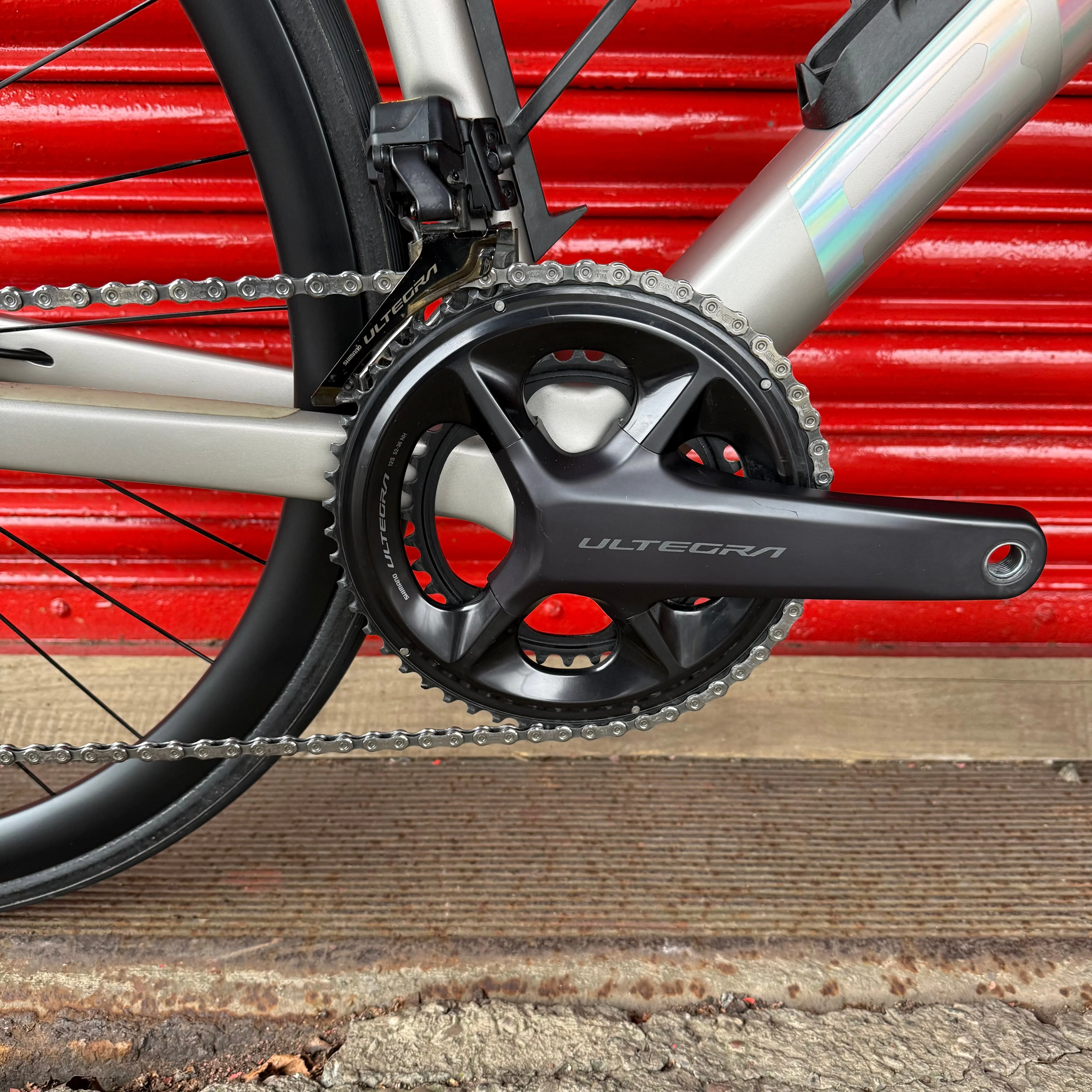 BMC TeamMachine SLR Ultegra Di2 Carbon Disc Road 2025 - Image 14