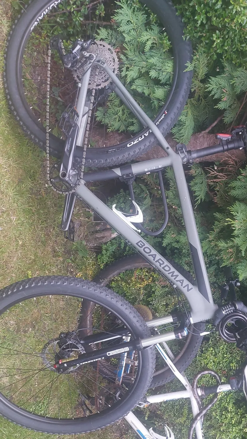 Boardman MHT 8.6 Grey/Green 2021 - Image 2