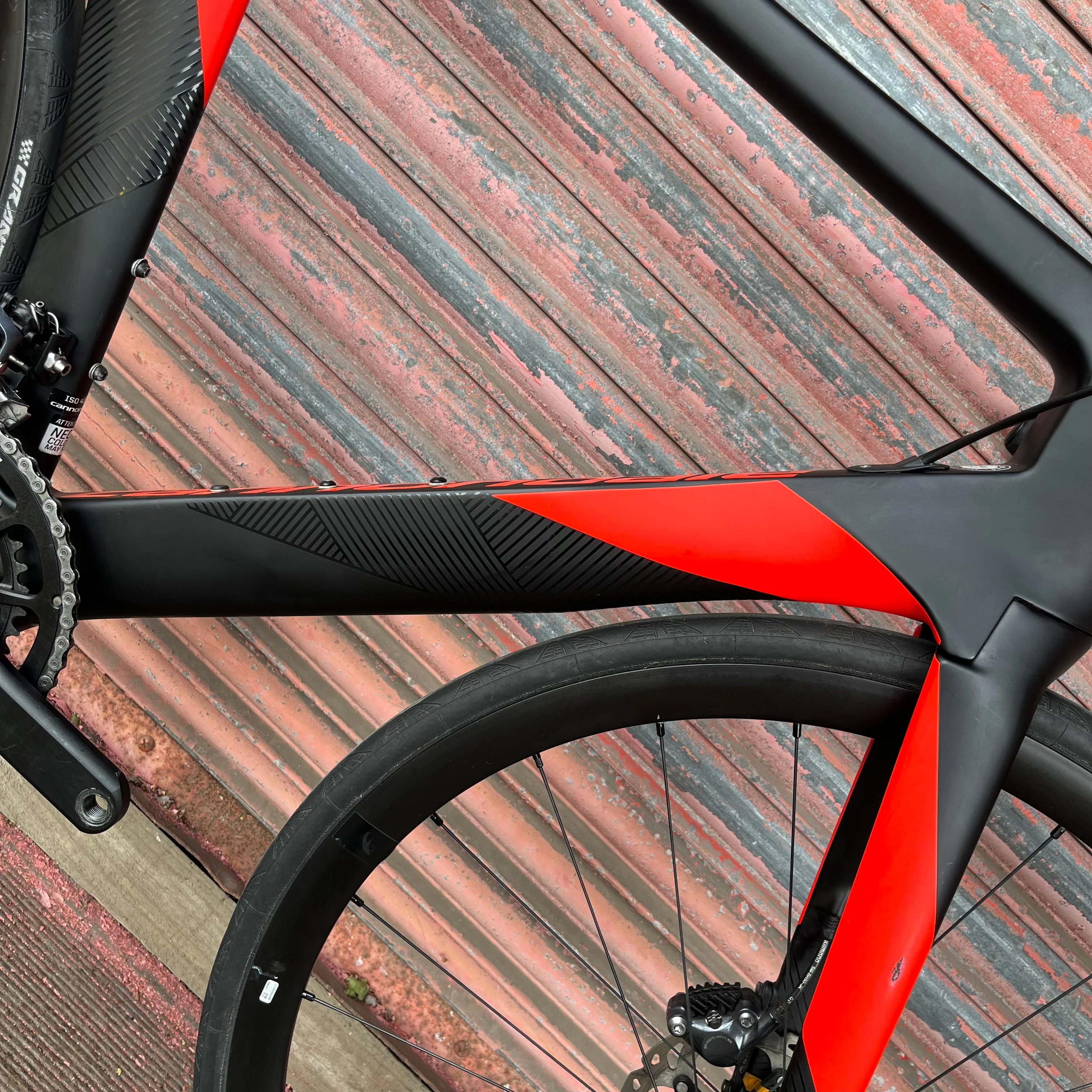 Cannondale SystemSix Carbon Ultegra Disc Aero Road Bike - 56cm - Image 45