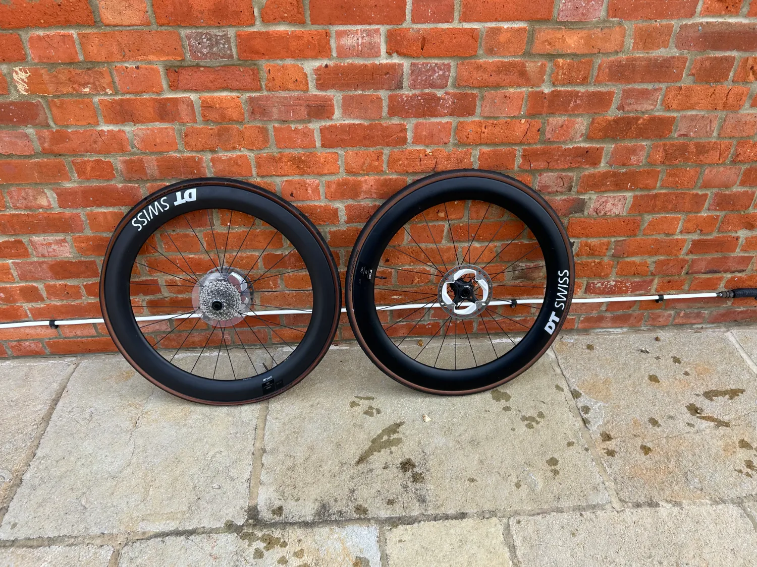 Canyon Aeroad CF SL 8 Disc 2023 - Image 4
