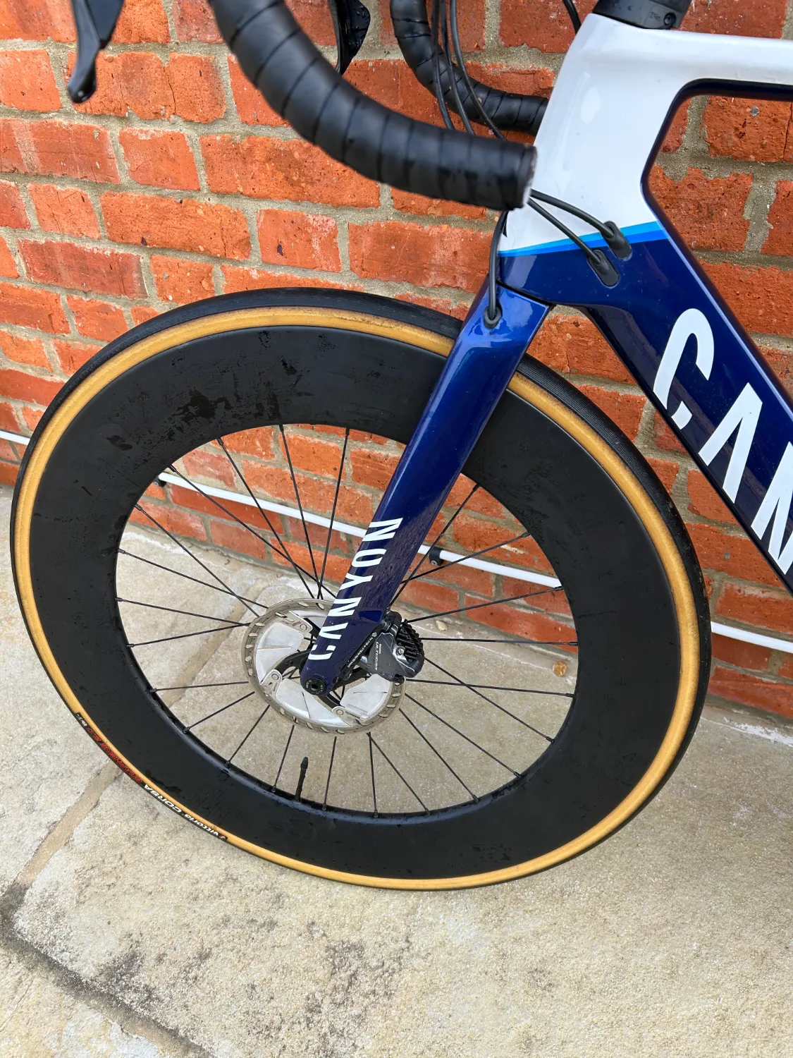 Canyon Aeroad CF SL 8 Disc 2023 - Image 7