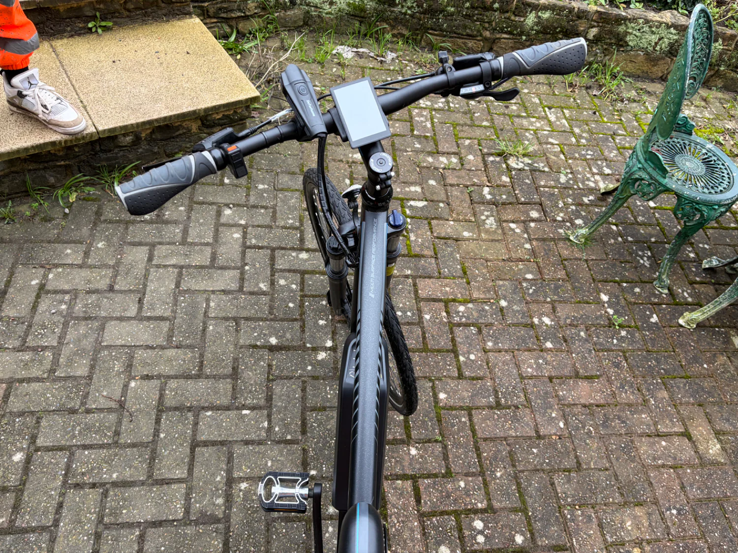 Carrera Crossfire E Mens Electric Hybrid Bike 2.0 2022 - Image 3