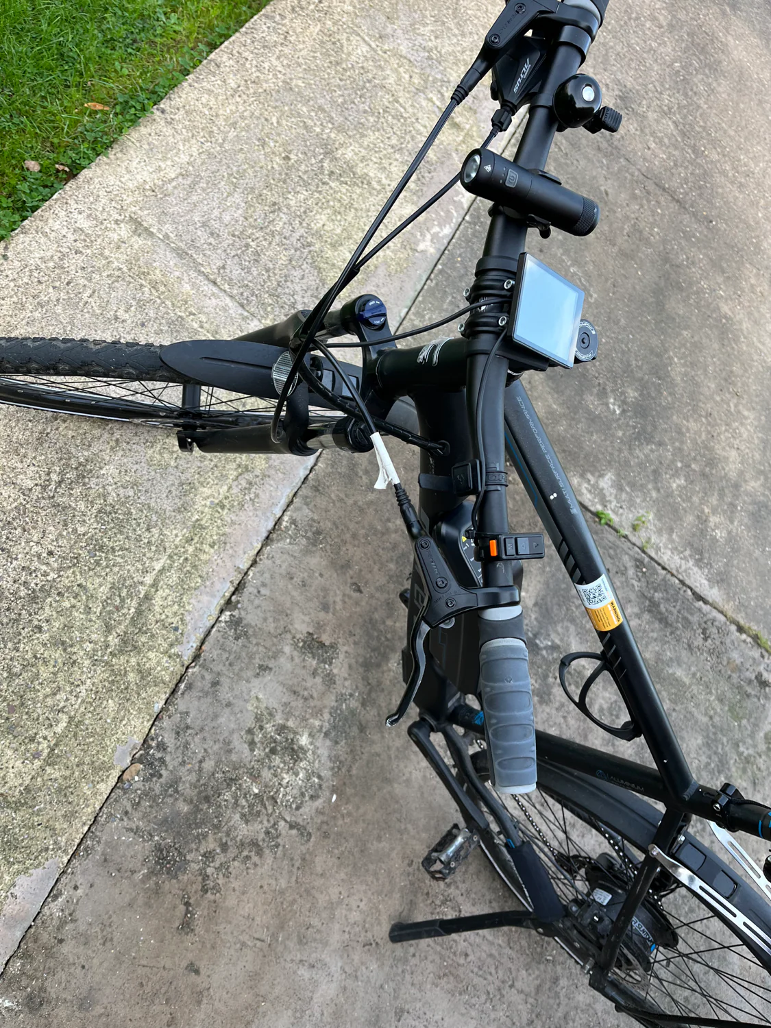 Carrera Crossfire E Mens Electric Hybrid Bike 2021 - Image 3