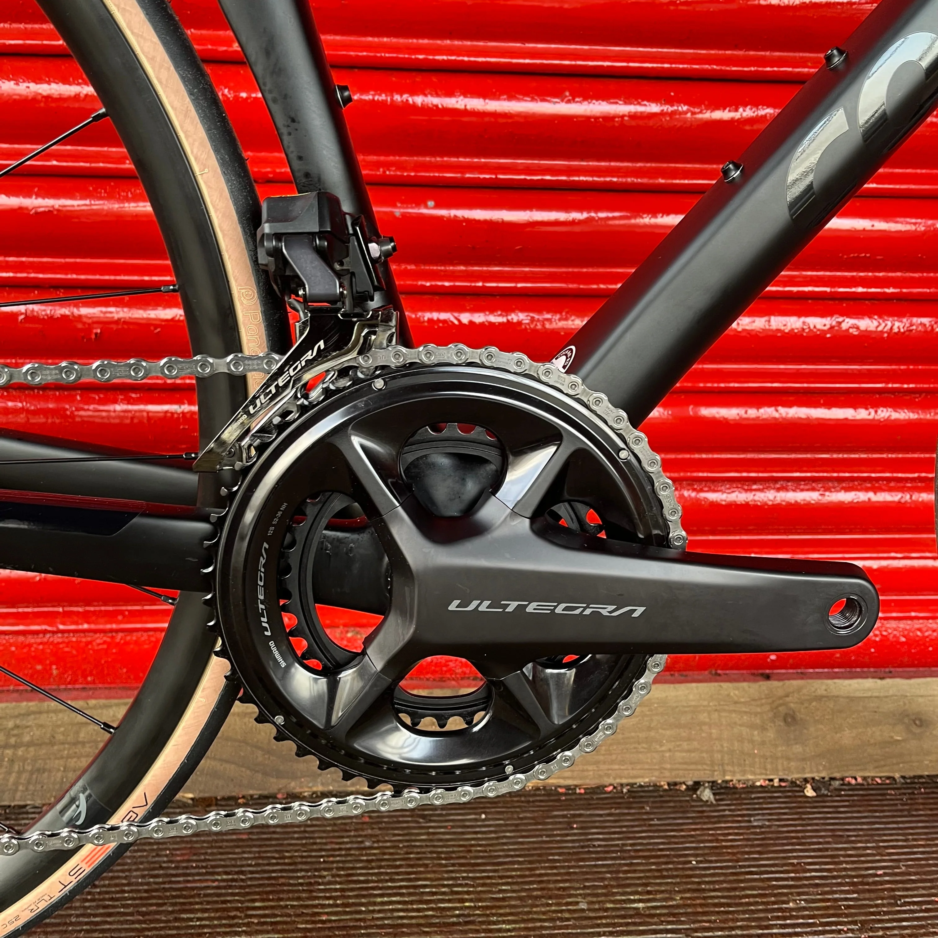Colnago V3 Ultegra Di2 Carbon Disc Road Bike - Image 14