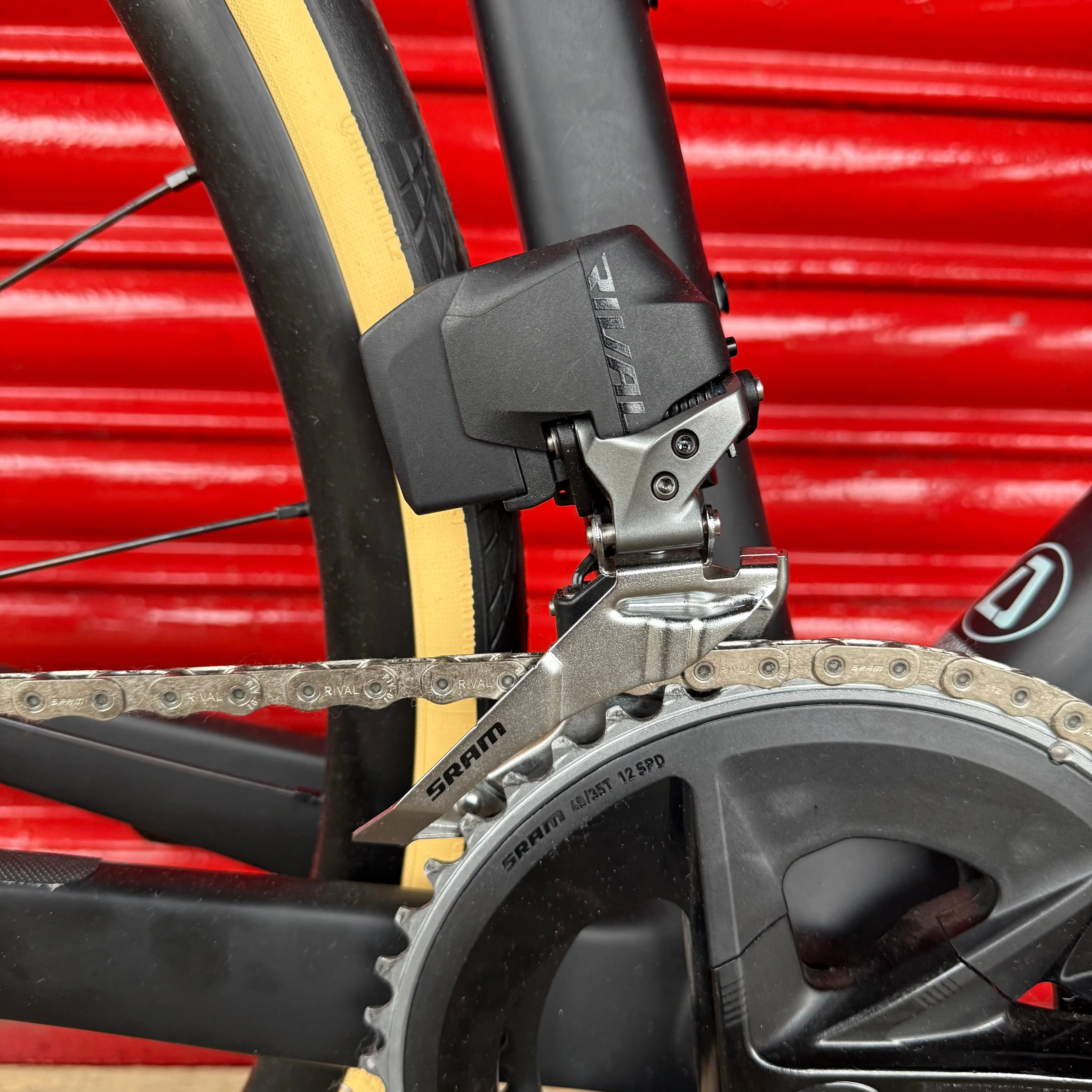 Di Luca Killer SLR2 SRAM Rival AXS Carbon Disc Road 2025 - Image 15