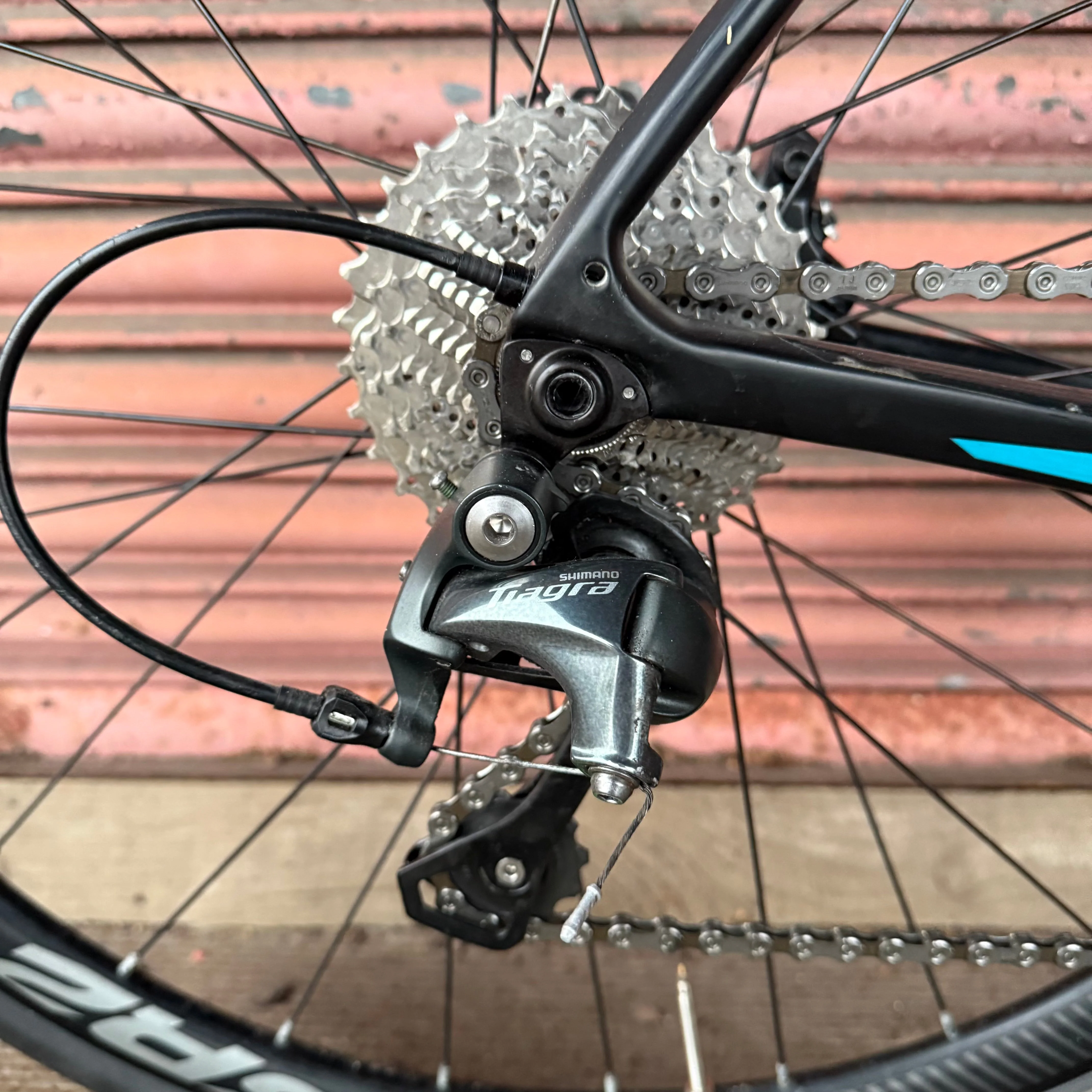 Giant Defy Advanced 3 Tiagra Carbon Endurance Road Bike XL - Image 14