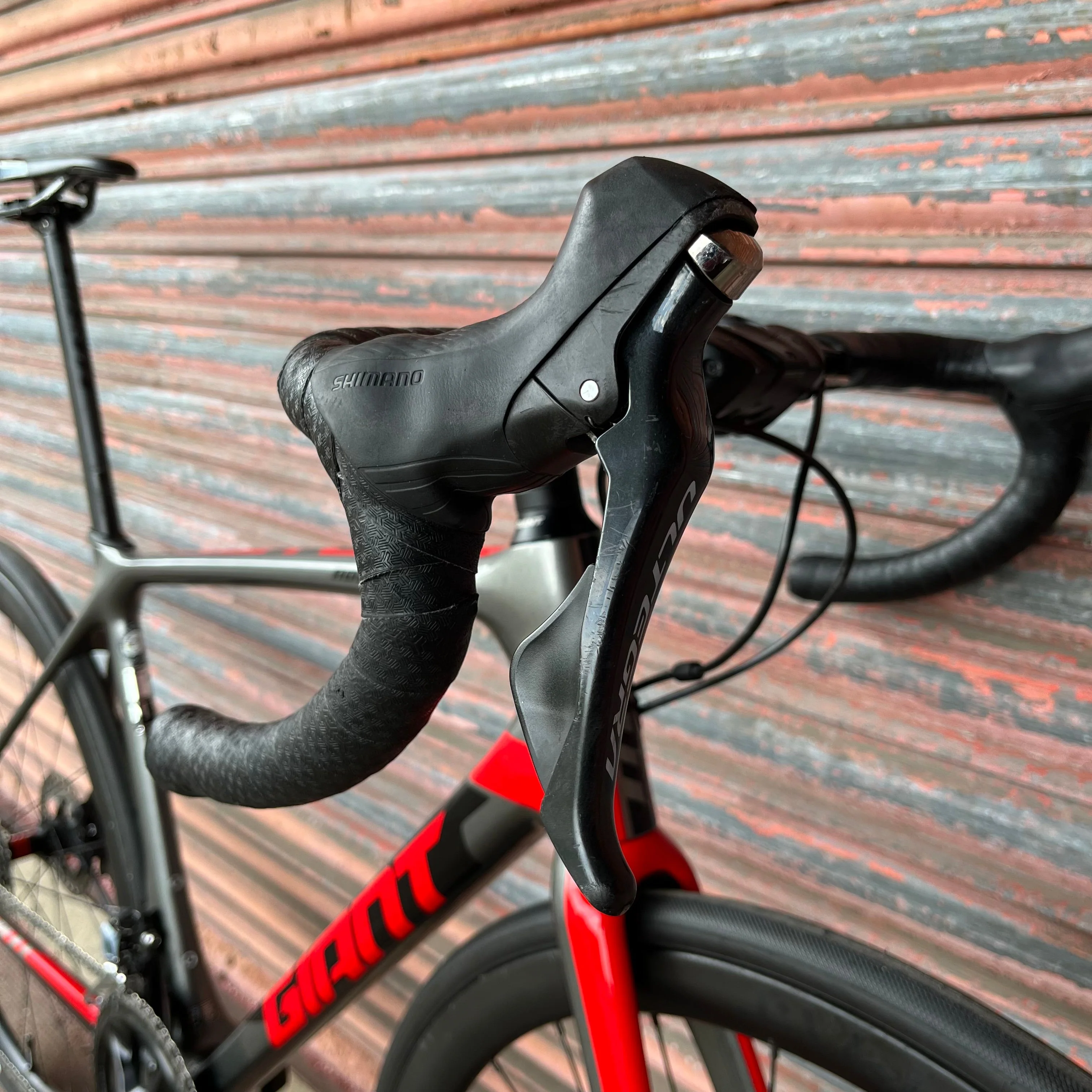 Giant TCR Advanced 1 Ultegra Carbon Disc Road Bike - Image 49