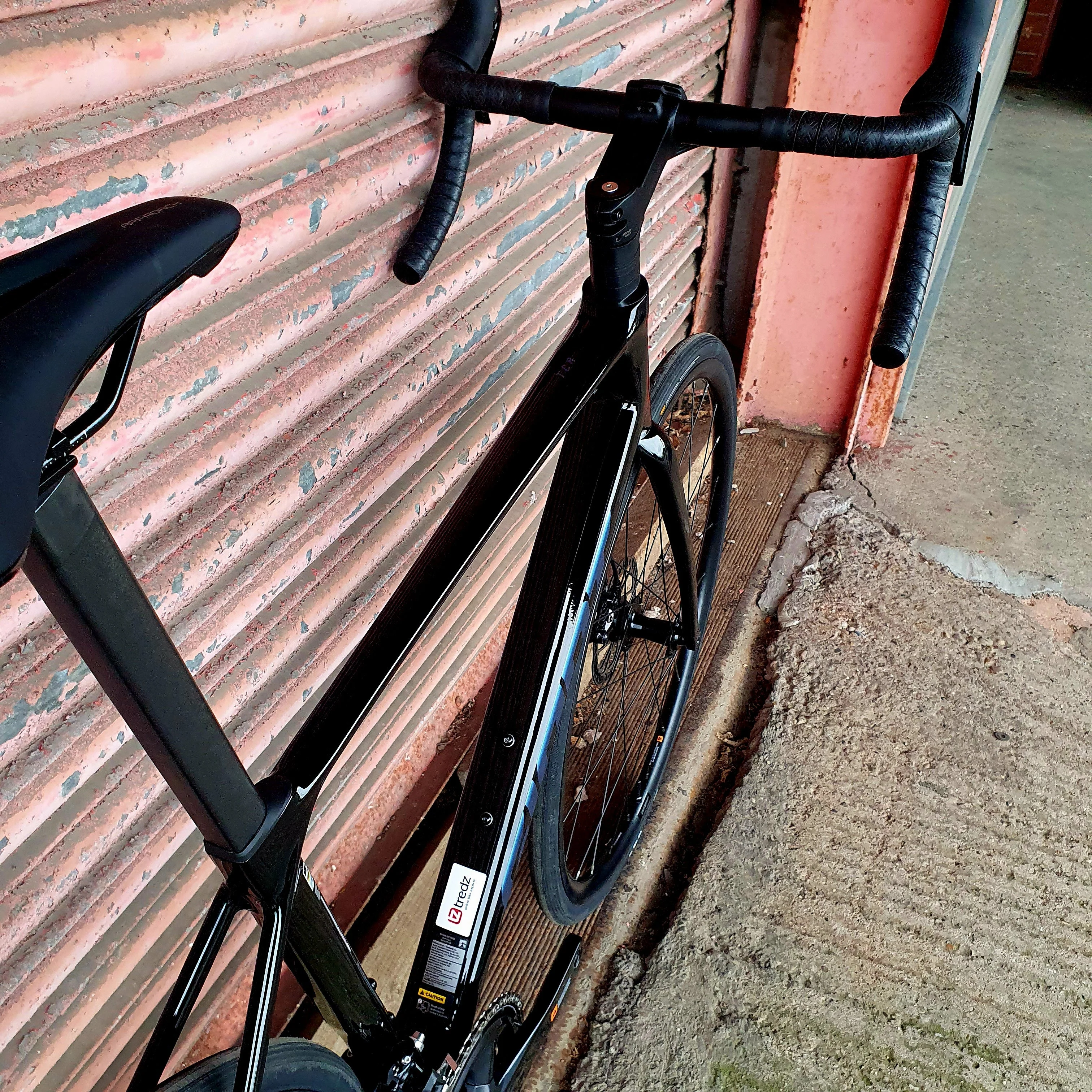 Giant TCR Advanced 2 Shimano 105 12 speed Carbon Disc Road Bike - M 54cm - Image 4