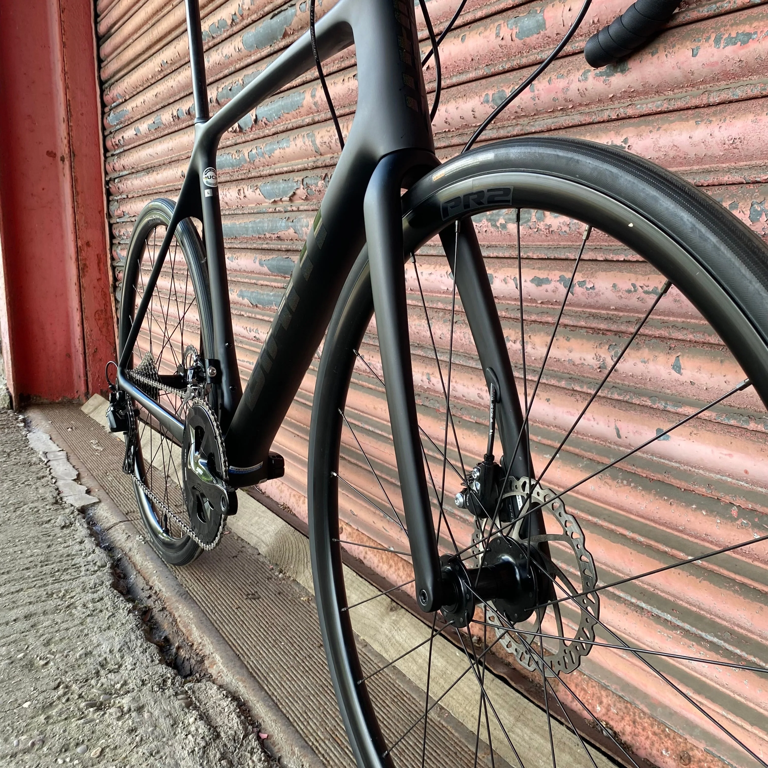 Giant TCR Advanced 2 Shimano 105 Carbon Disc Road Bike - L 58cm - Image 40