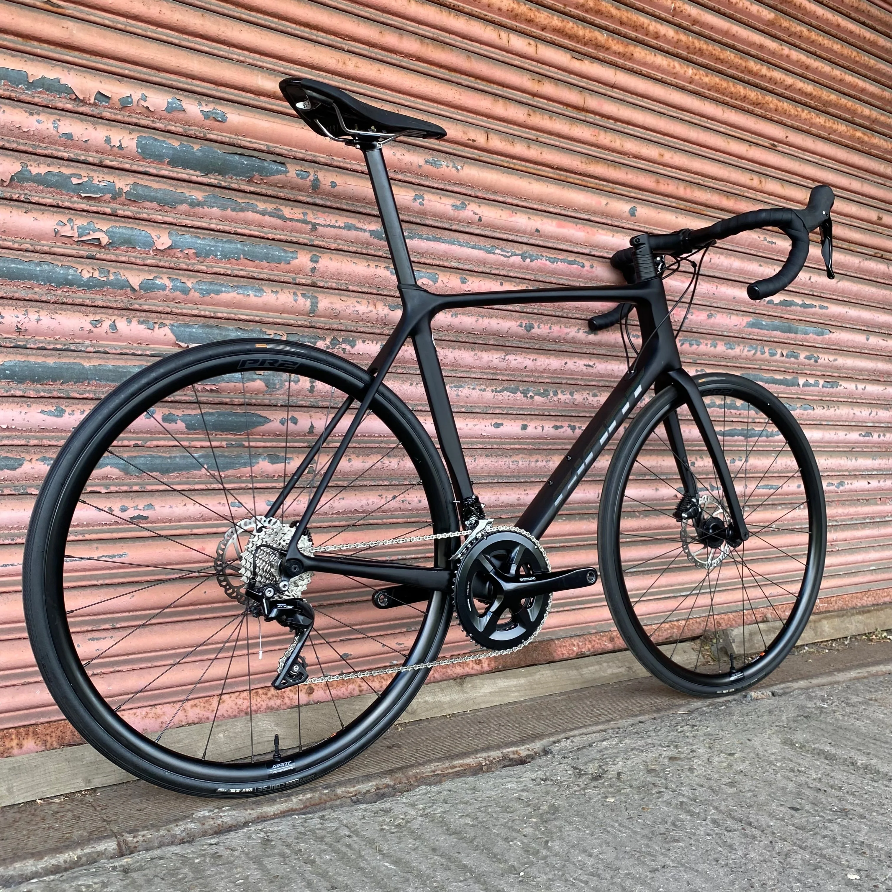 Giant TCR Advanced 2 Shimano 105 Carbon Disc Road Bike - L 58cm - Image 43