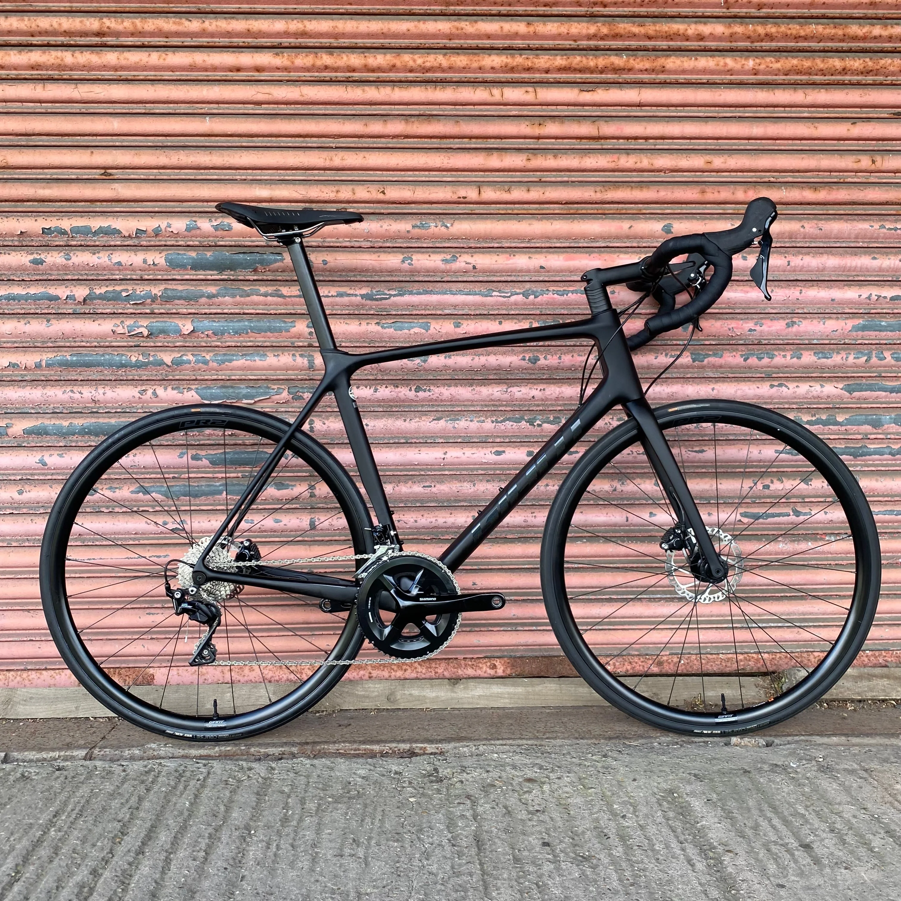 Giant TCR Advanced 2 Shimano 105 Carbon Disc Road Bike - L 58cm - Image 45