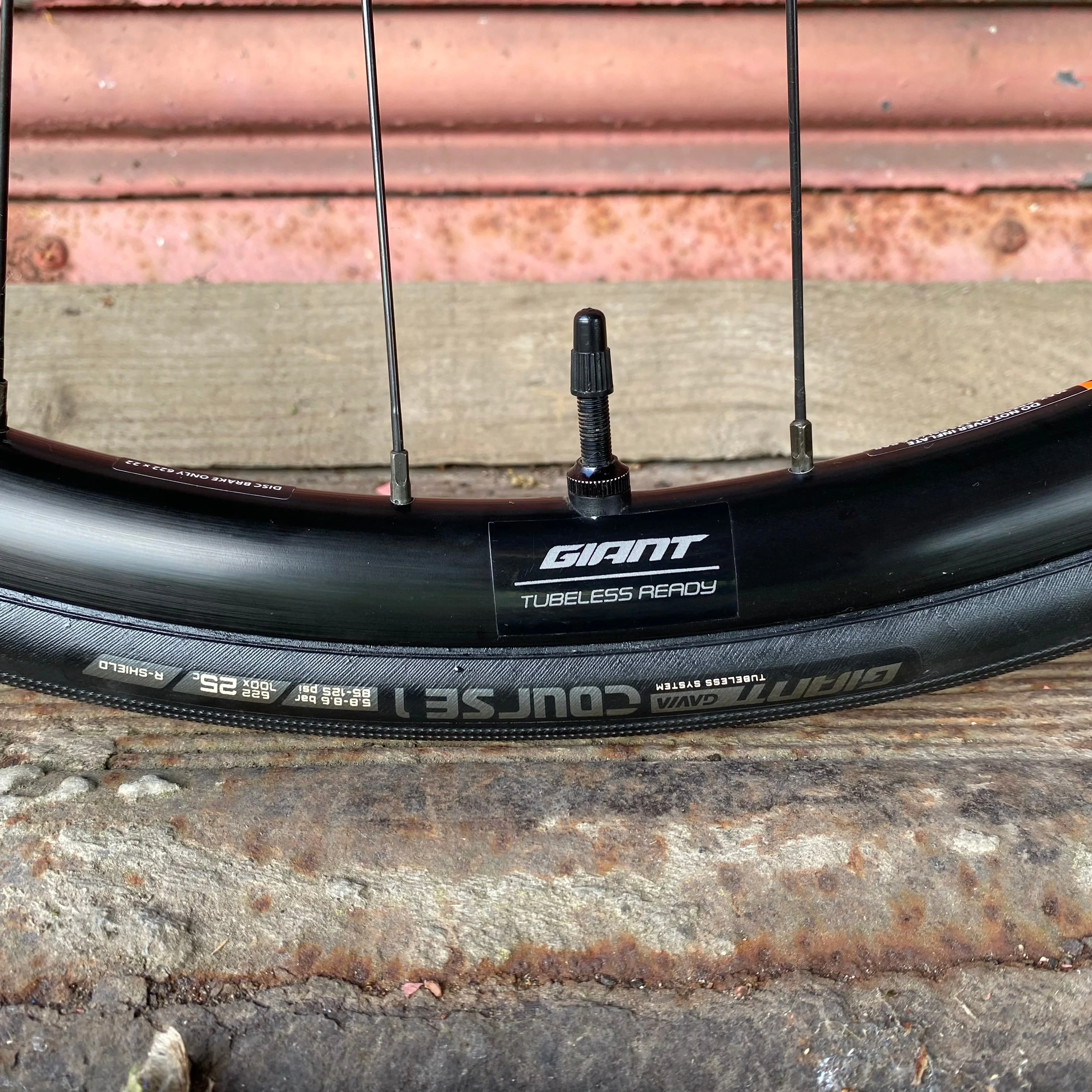 Giant TCR Advanced 2 Shimano 105 Carbon Disc Road Bike - L 58cm - Image 81