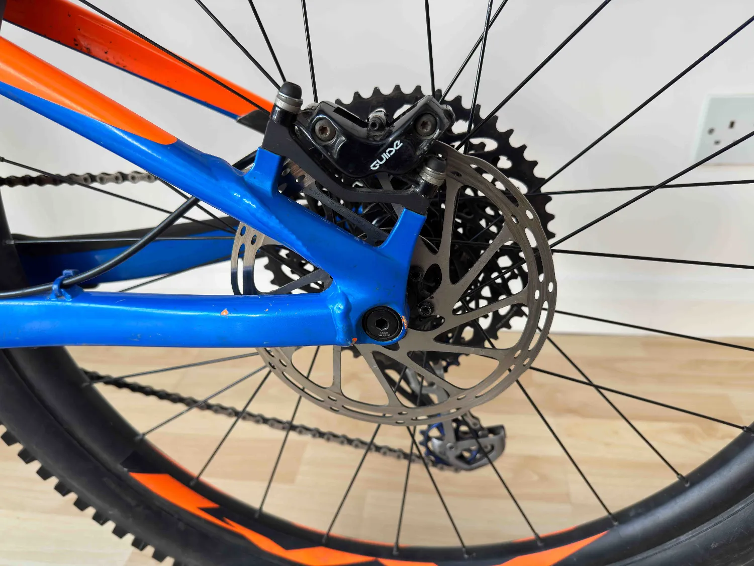 Giant Trance 1 2018 - Image 3
