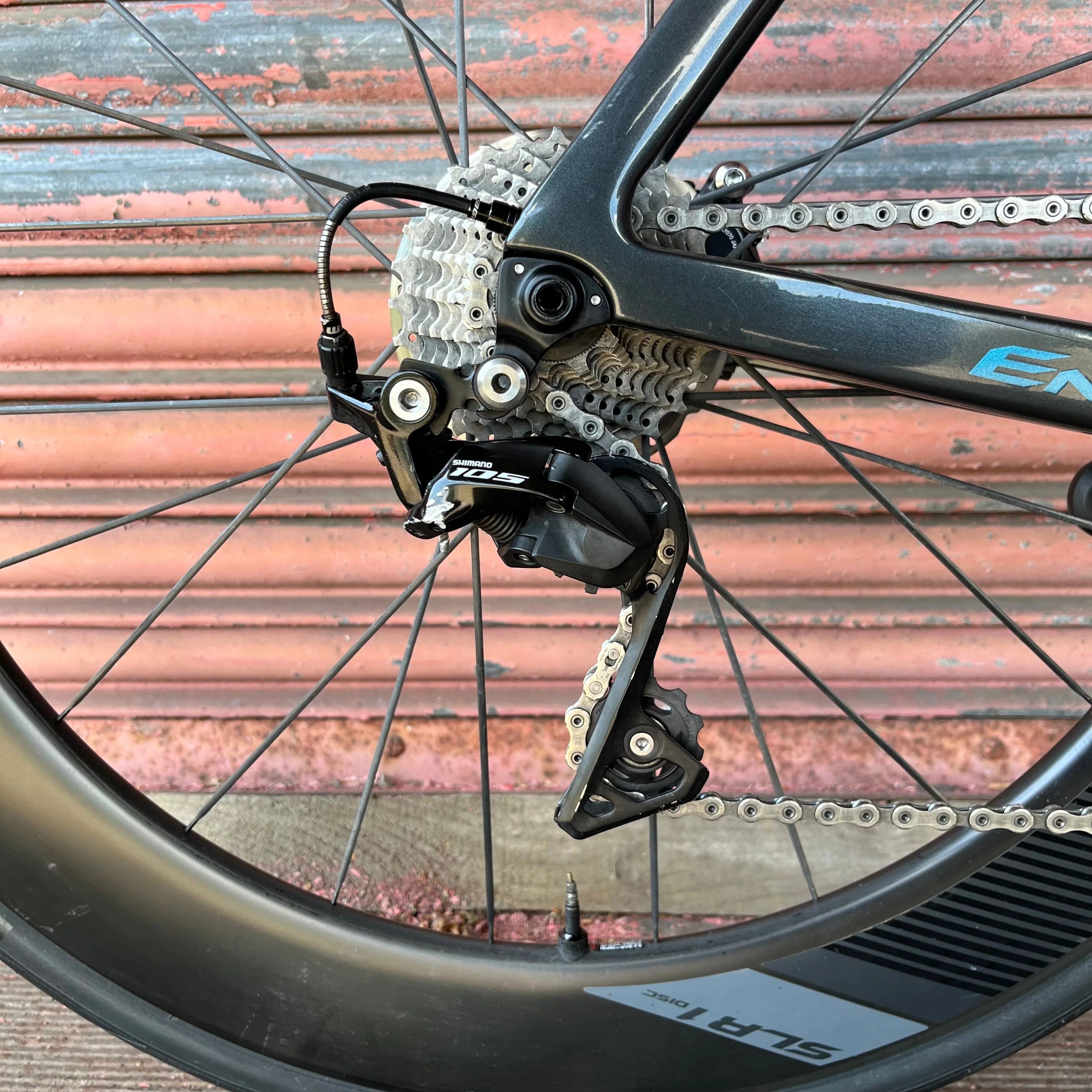 Liv EnviLiv Advanced  Pro Shimano 105 Carbon Disc Aero Road Bike - M 54cm - Image 16