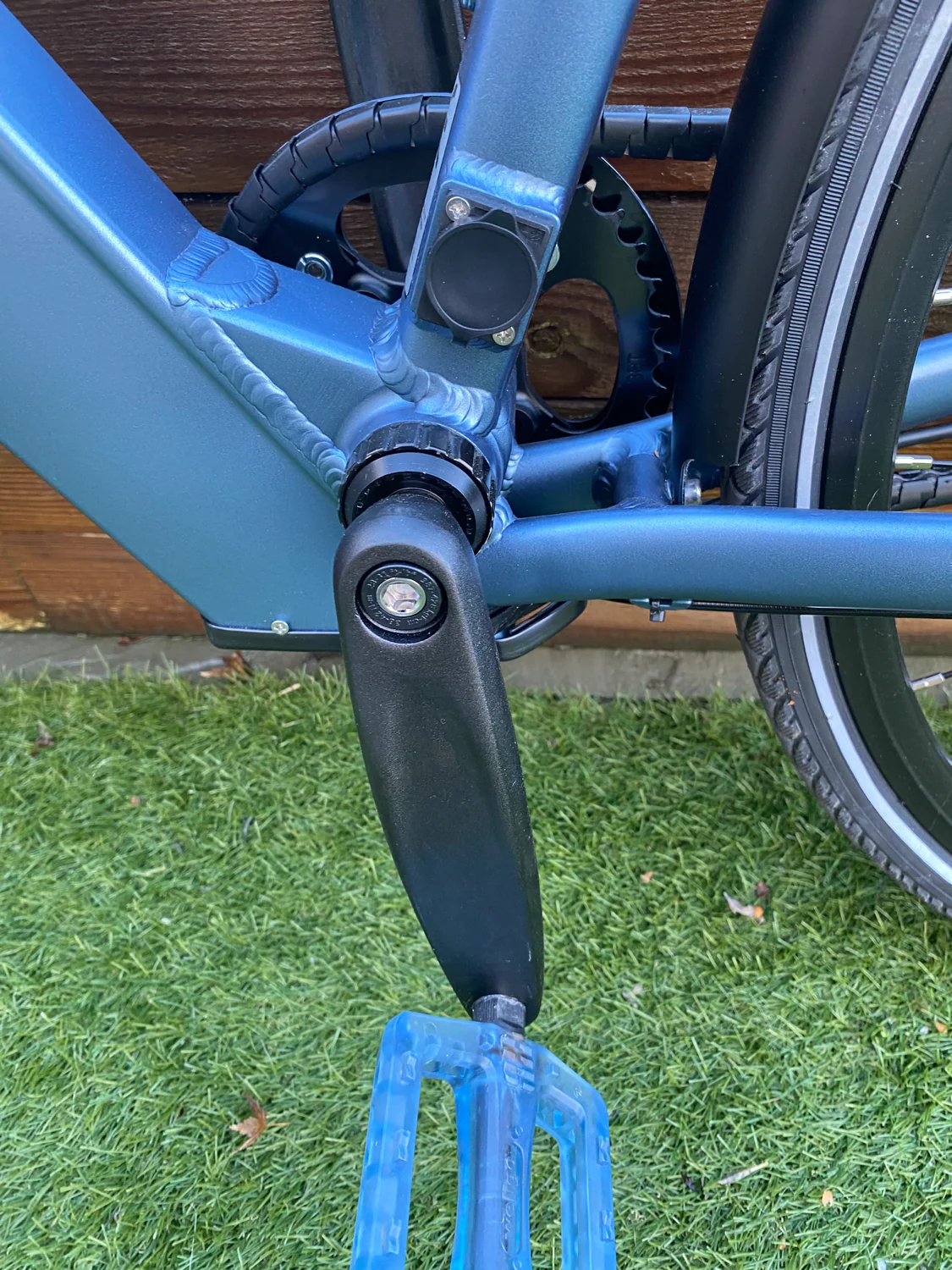 Metroneer  London - EU700 Plus Hybrid E-Bike 2025 - Image 12