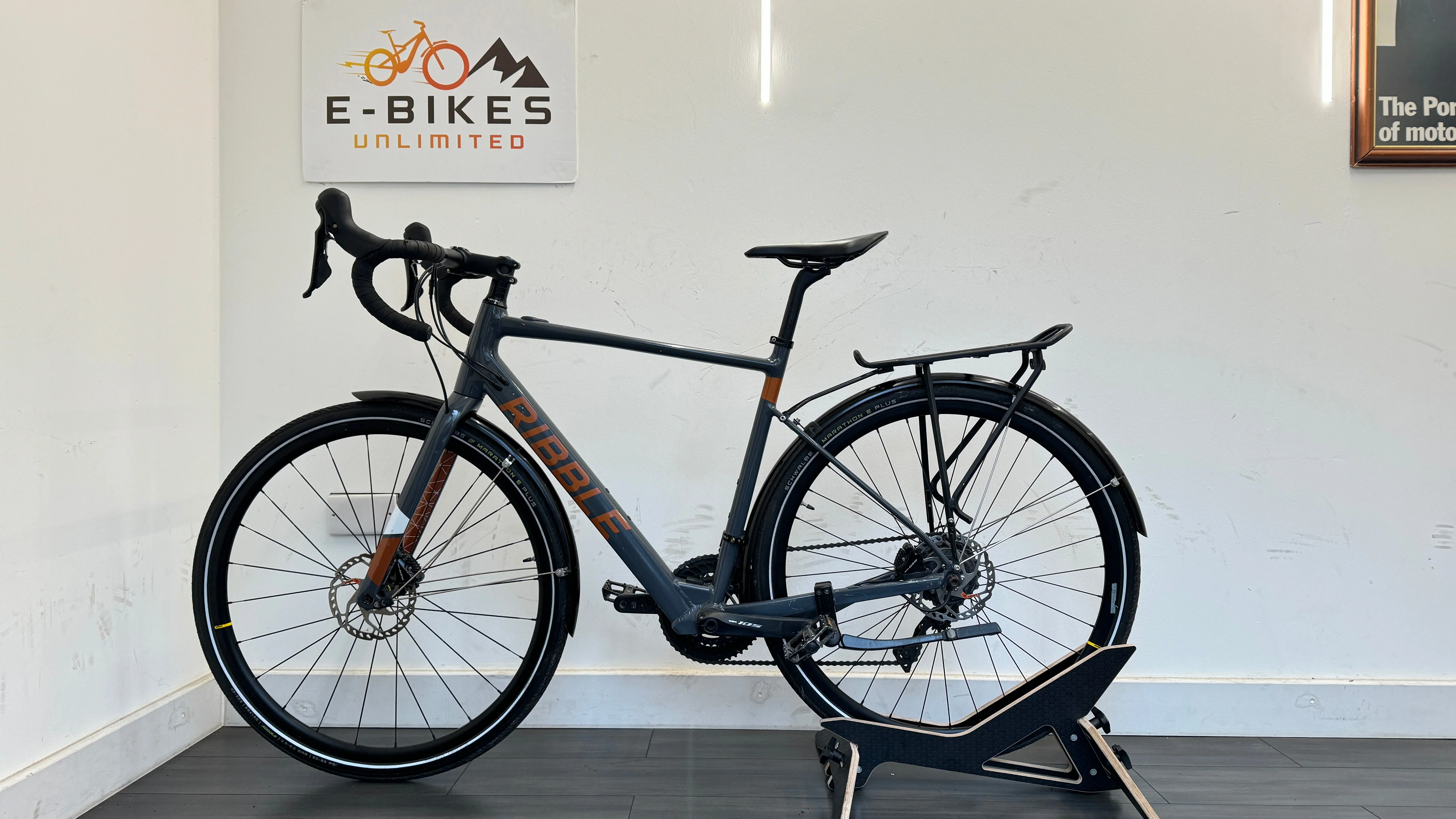 Ribble CGR ALe Shimano 105 Electric Gravel bike 2022 MEDIUM 53cm Grey Copper New Cassette fitted - Image 9