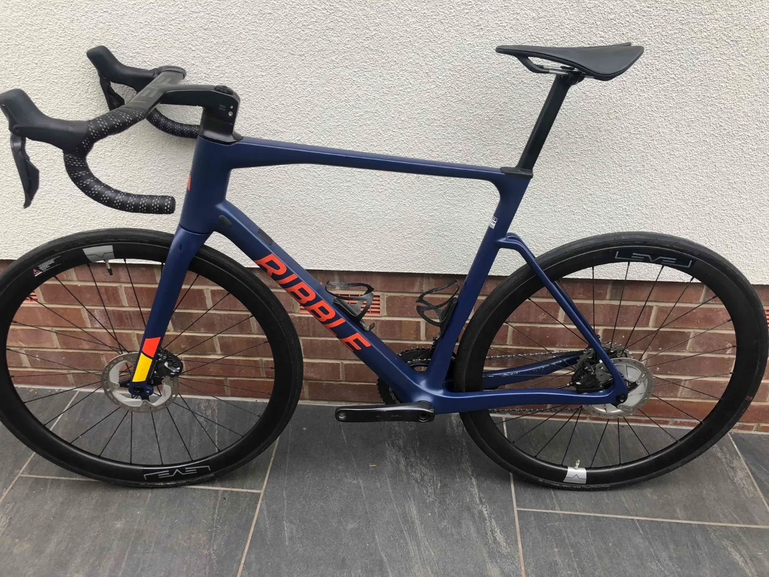 Ribble Endurance SL R Disc - Enthusiast - Shimano Ultegra Di2 2022 - Image 5