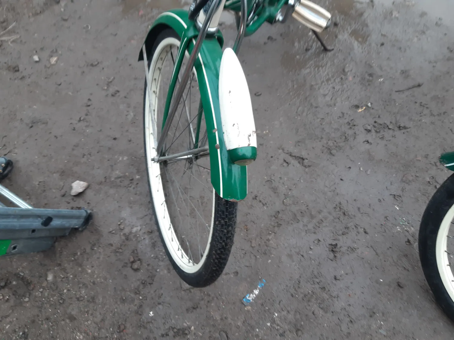 Schwinn Hornet - Image 8