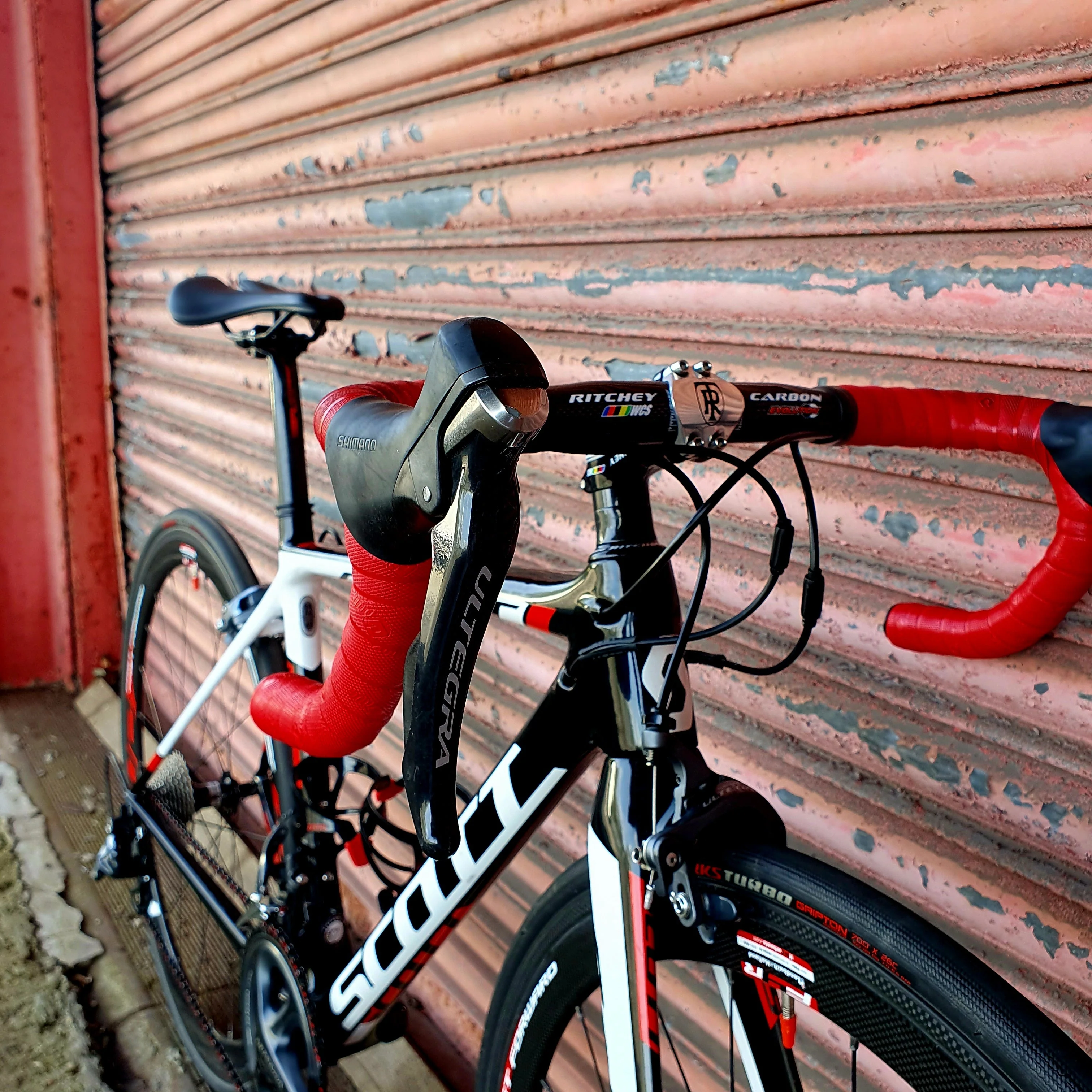 Scott Addict 20 Ultegra Di2 Carbon Road Bike - 52cm S - Image 7