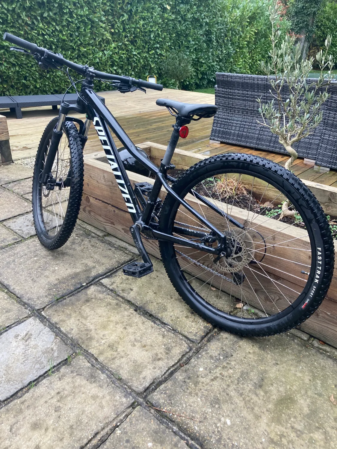 Specialized Rockhopper 27.5 2022 - Image 3