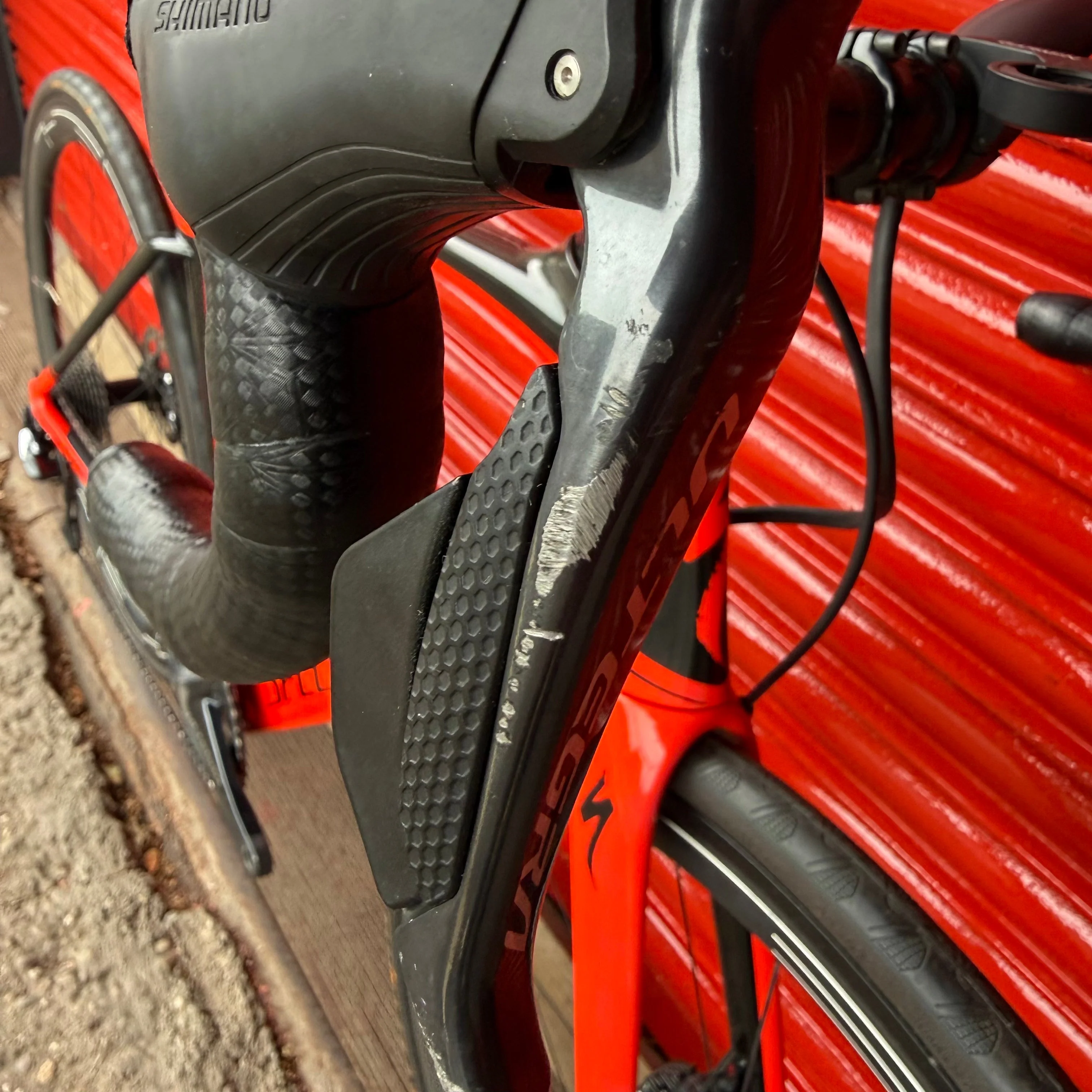 Specialized Venge Ultegra Di2 Carbon Disc Road Bike - 56cm - Image 21