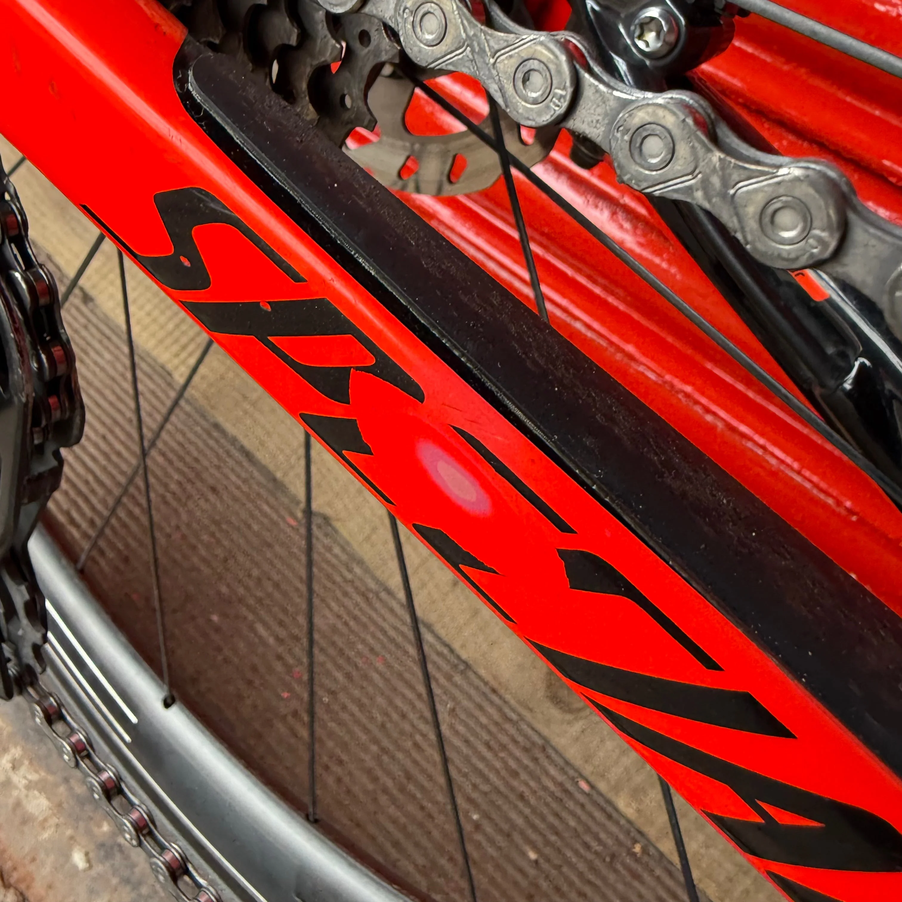 Specialized Venge Ultegra Di2 Carbon Disc Road Bike - 56cm - Image 25