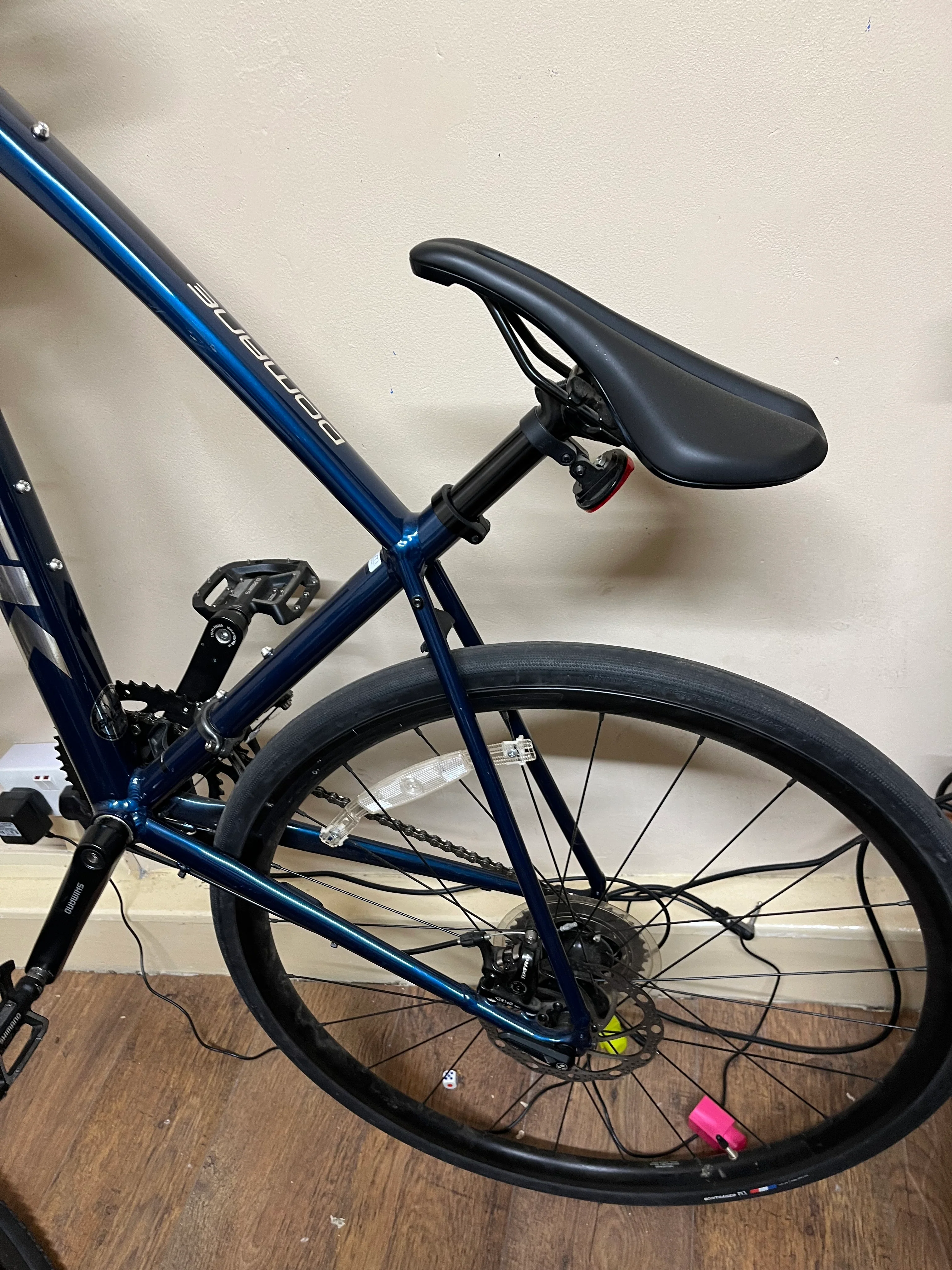 Trek Domane AL 2 Disc 2021 - Image 2