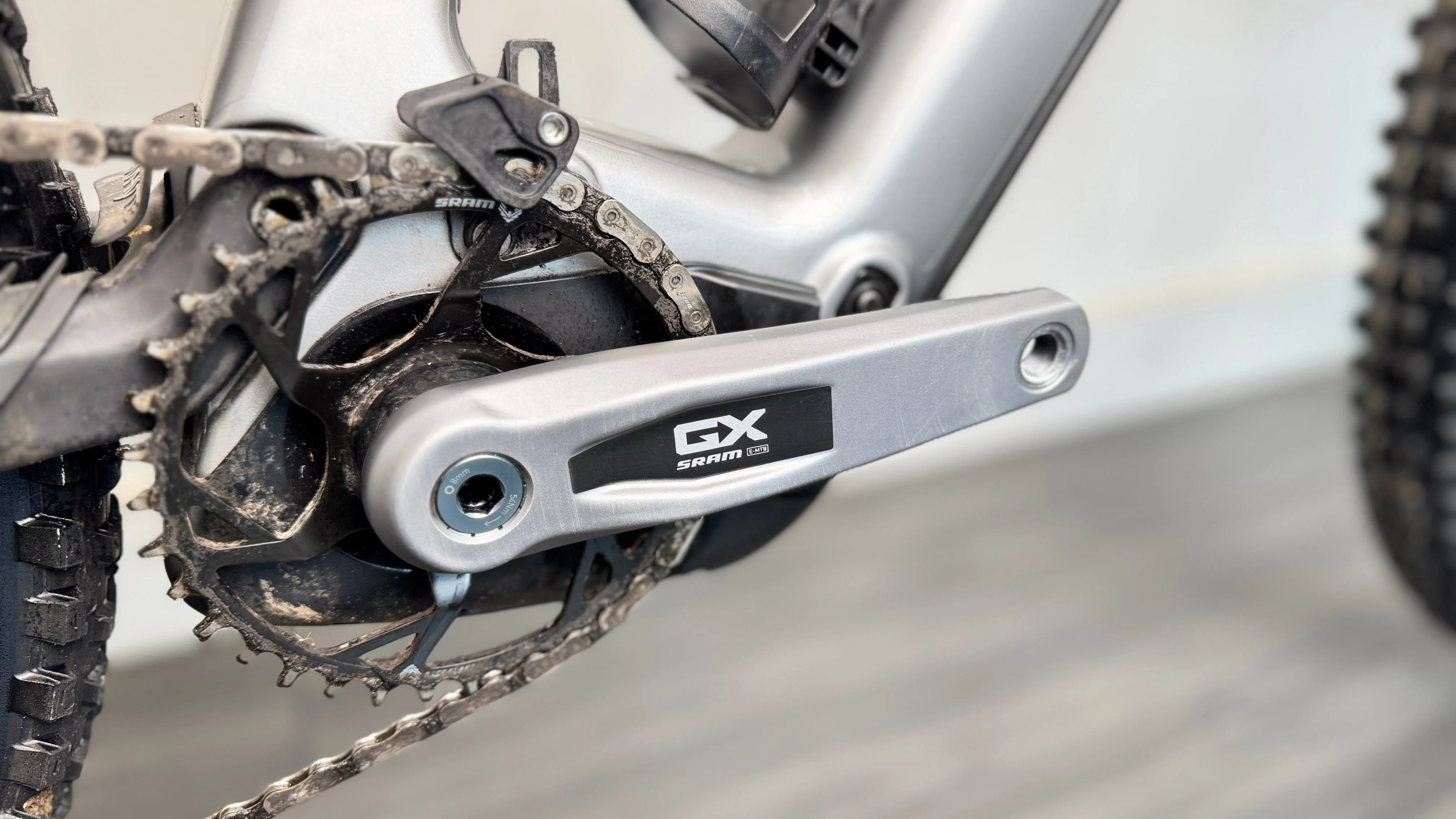 Whyte E-Lyte 150 RSX LARGE ELECTRIC Bike 2024 Gloss Silver/Matt UD Carbon AXS RRP £5000 - Image 12